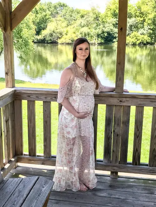 Dressing the bump flowy maxi dress