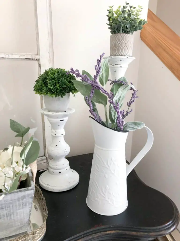 Upcycled Farmhouse Decor | Thrift Store DIY's | #farmhousedecor #farmhousediy #thriftstorediy #thriftstorefinds #thrifted #upcycled #upcycle