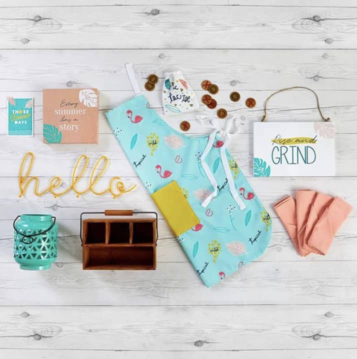 An overview of the items you will receive in your summer subscription box.