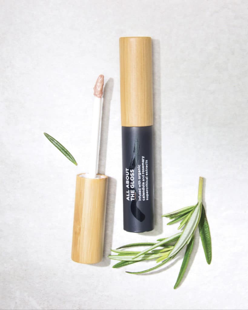 The Organic Skin Co. Review | My impression of their All About The Gloss lip gloss in the shade Star Burst. It is one of their organic natural beauty products that moisturizes and protects your lips.
