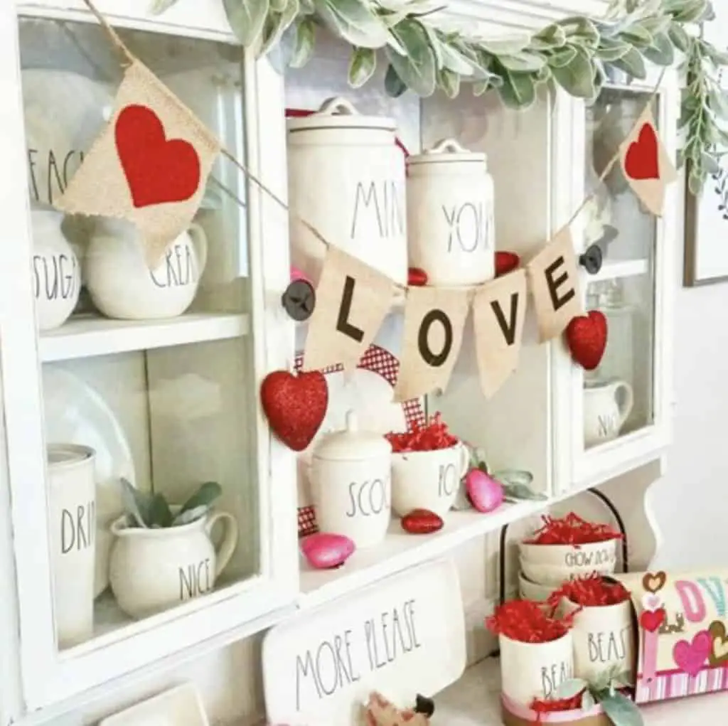 Do you decorate for every holiday or just the big ones? If you want just a little something to add to your decor for those smaller holidays check out this post on how to decorate for Valentine's Day to get some ideas how you can incorporate a few things here and there throughout your home to get in the mood for V-Day.
