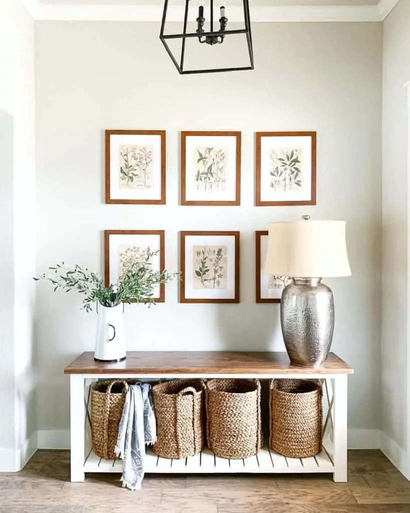 These simple home decorating tips are all you need to have you decorating like an interior designer. Adding baskets throughout your home is a great way to add some warmth and texture.