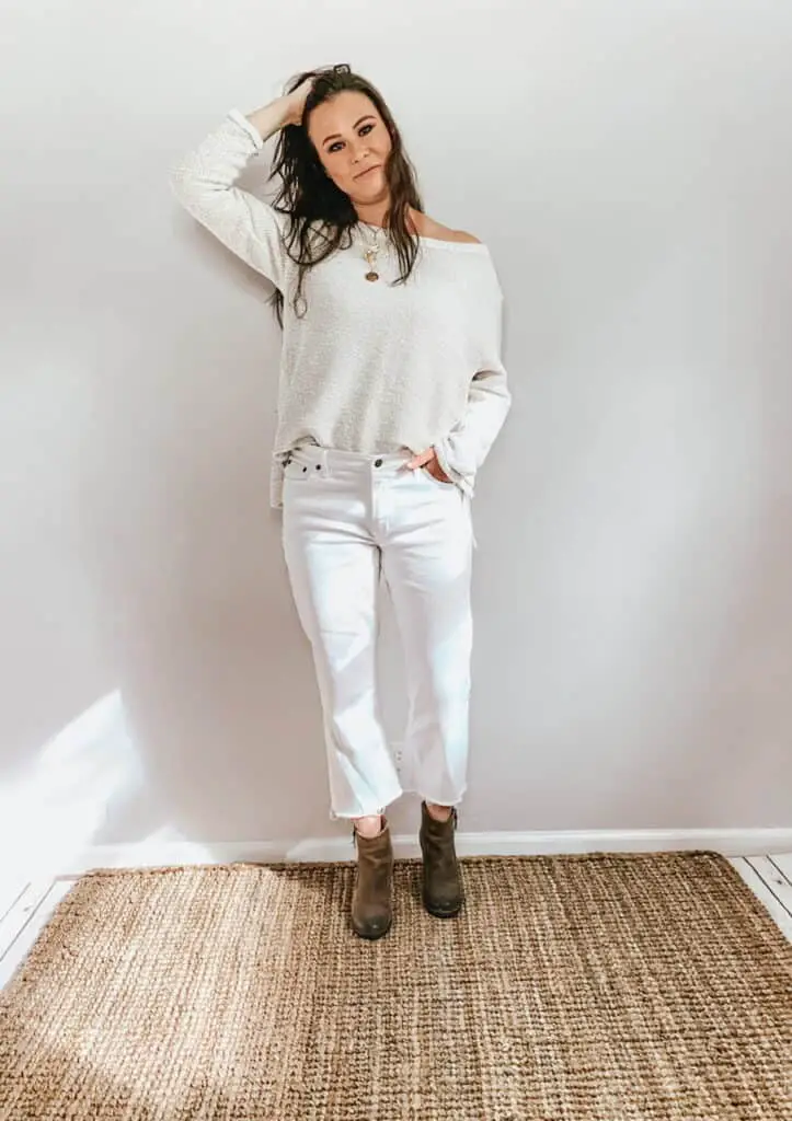 These thrifted fall basics are perfect for all your casual fall outfits. These white straight leg jeans with a cropped raw hem paired with this white textured sweatshirt and brown booties are the perfect outfit for fall.